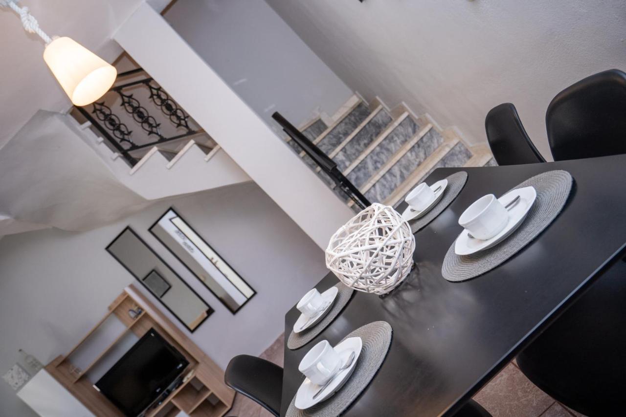 Magdalene'S Premium Apartments Ofrínion 外观 照片